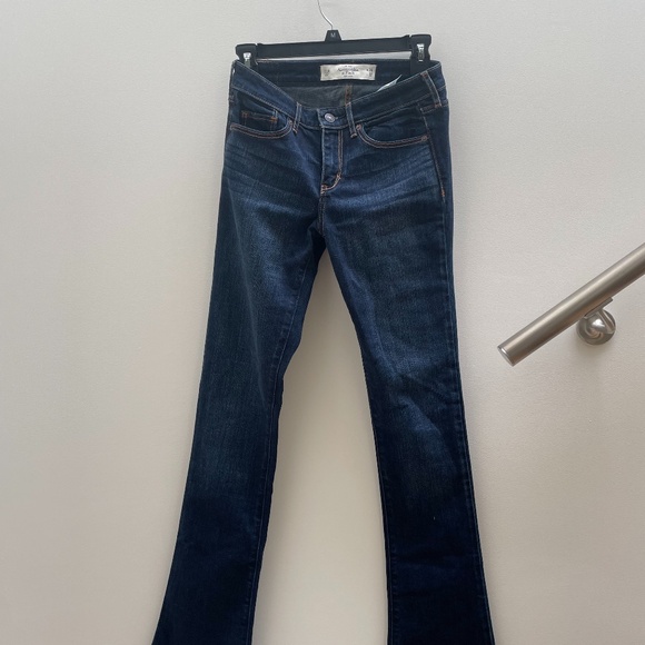 Jeans - Picture 1 of 2